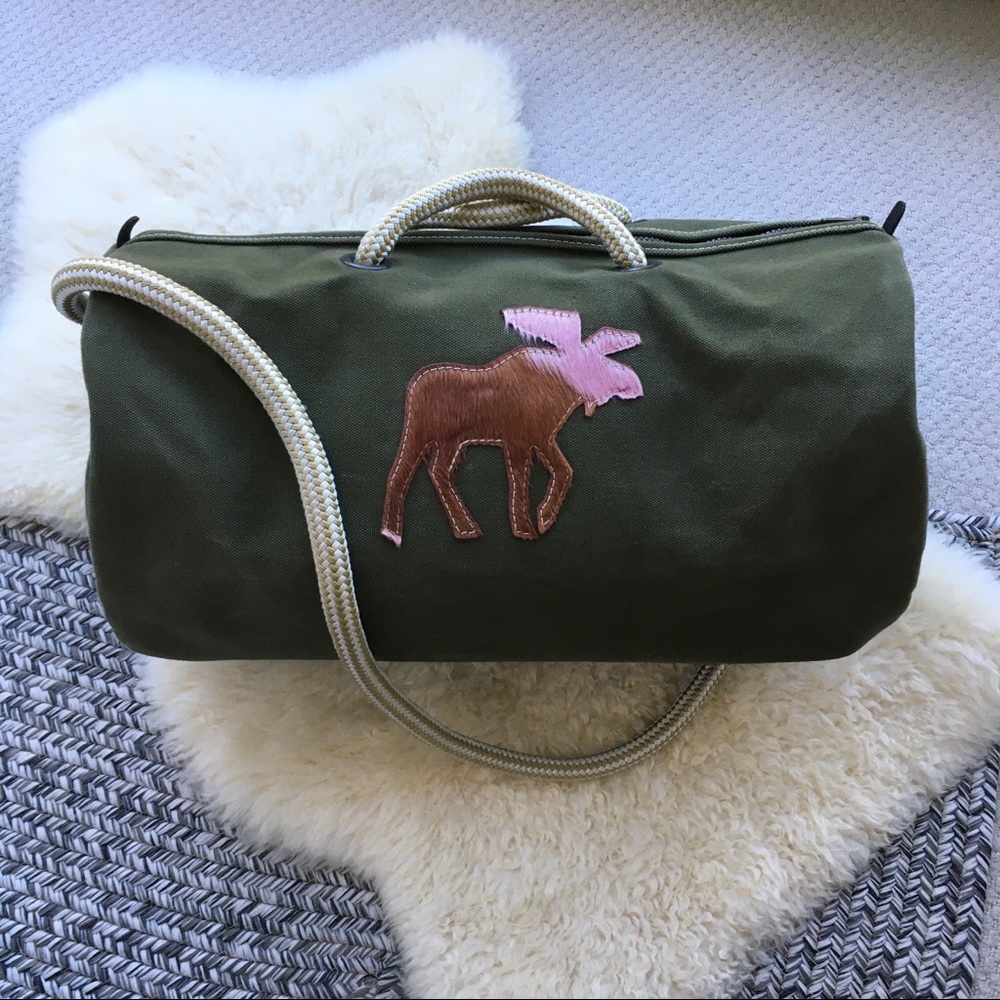 Nautilos - Canvas Duffle Bag w/ Moose Hide Detail